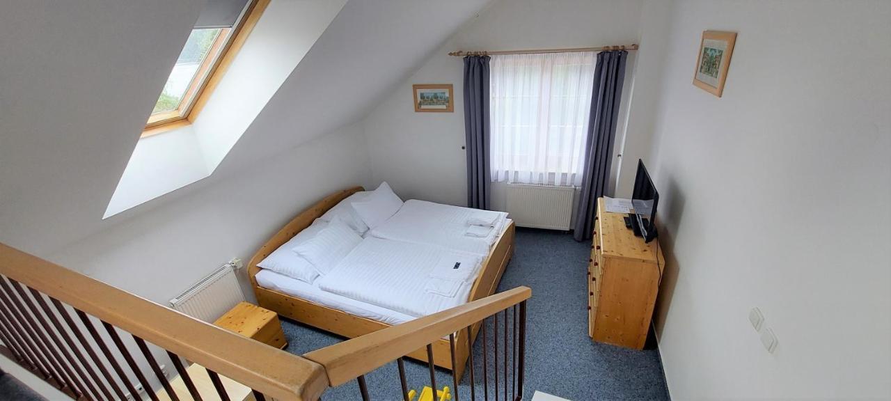 Hotel Vltava Frymburk Eksteriør billede